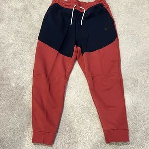 Mens Nike tech fleece pants/joggers